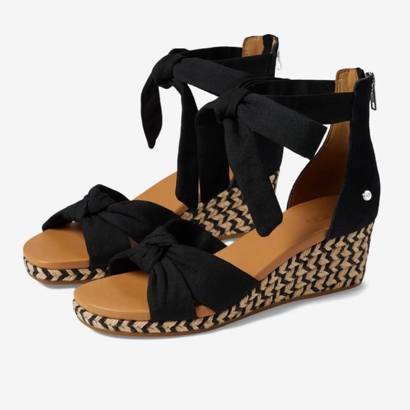 UGG Shoes - UGG Women's Yarrow Espadrille Wedge Sandals Color Black/Canvas
Size 10